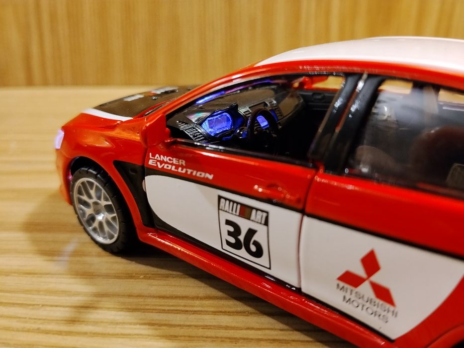Модель mitsubishi lancer x evolution 1:32 Автопром металл свет звук ин