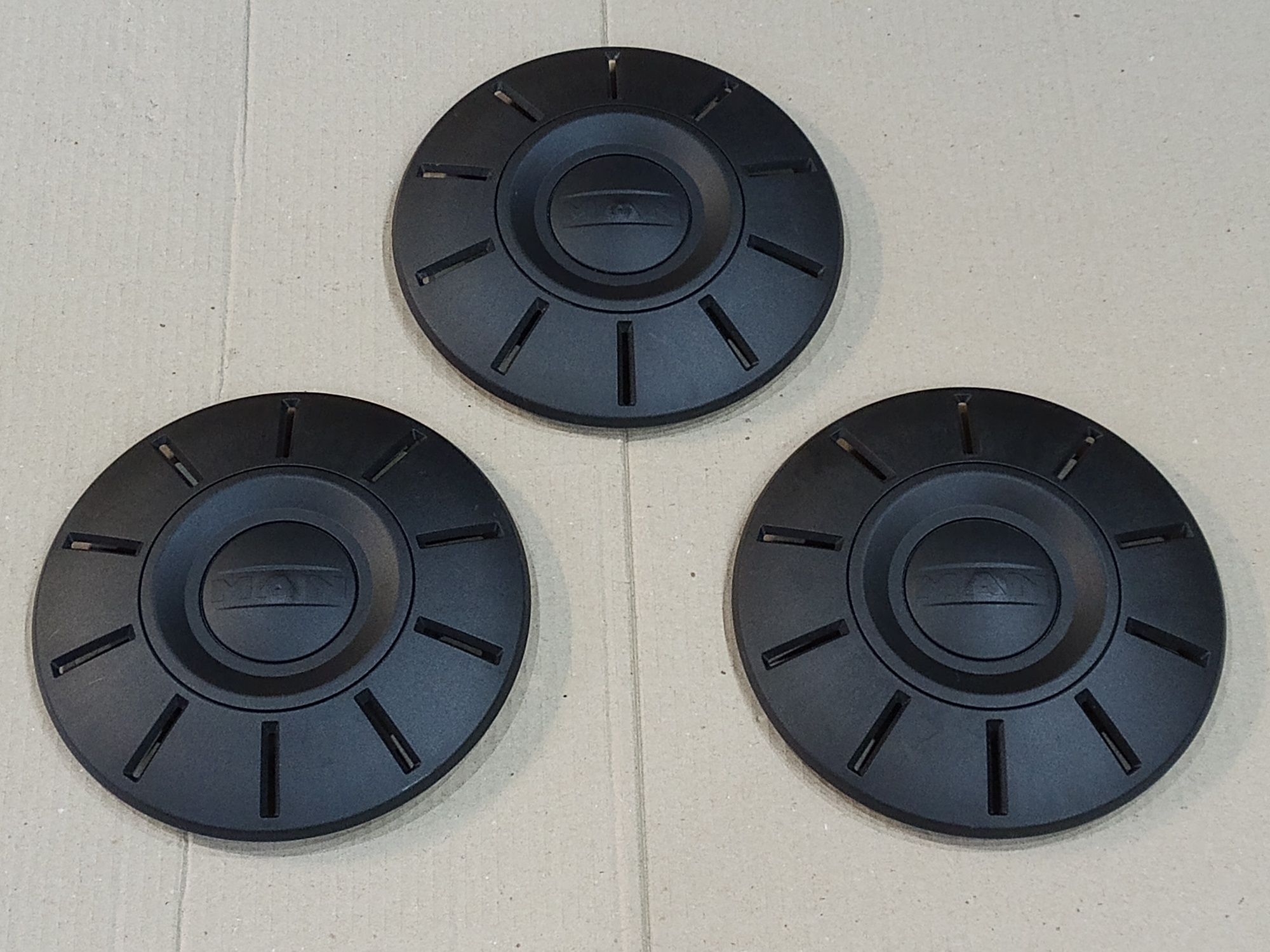 Ковпаки до металевих дисків спарка Мерседес Спрінтер 906, Крафтер