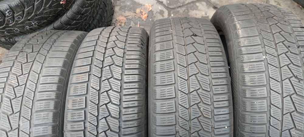 opony zima 205x60x17 CONTINENTAL 4szt 600zł 2020r