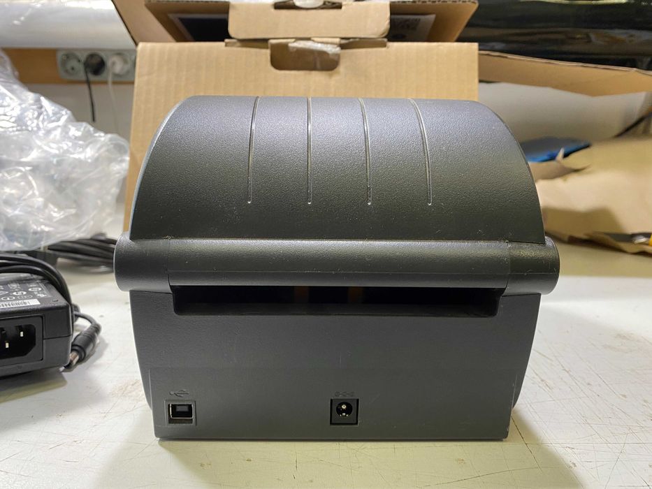 Принтер термоетикеток і етикеток Zebra ZD220d б/в