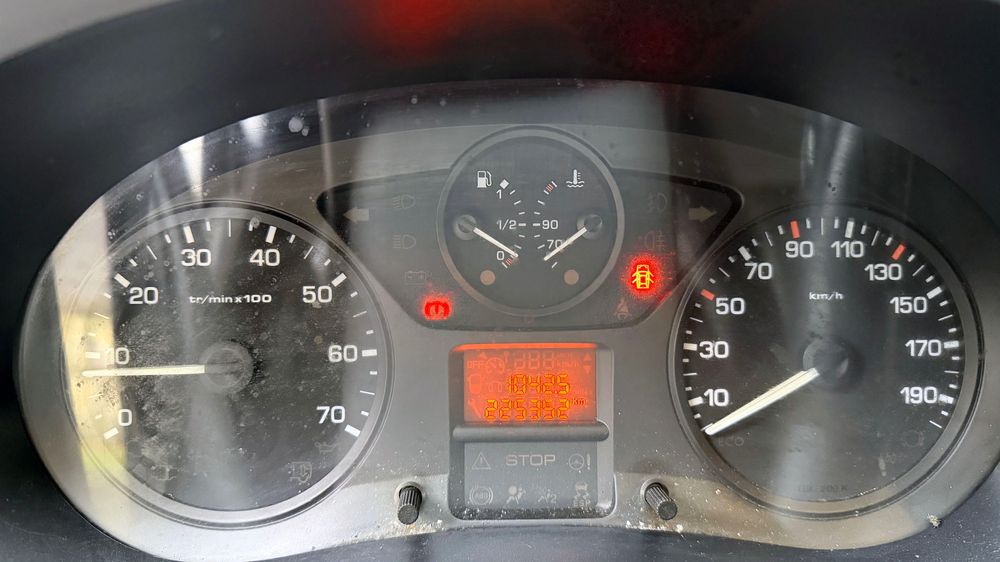 Peugeot Partner 1.6 HDi L1 90cv - 3Lugares - 225.352Kms