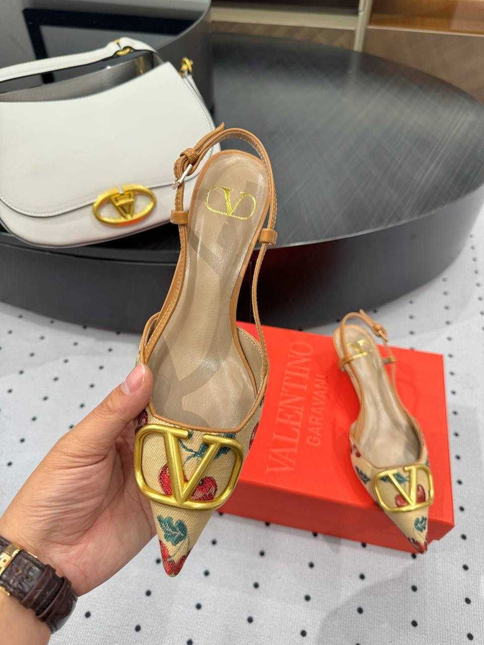 Szpilki Valentino Hit 2025 Cherry! Premium, pudełko+woreczek 36-41