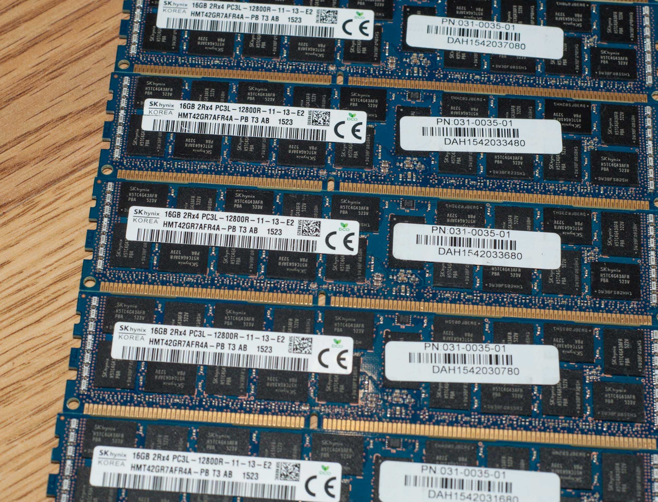 Серверна оперативна память DDR3 4-8-16Gb ECC REG опт.