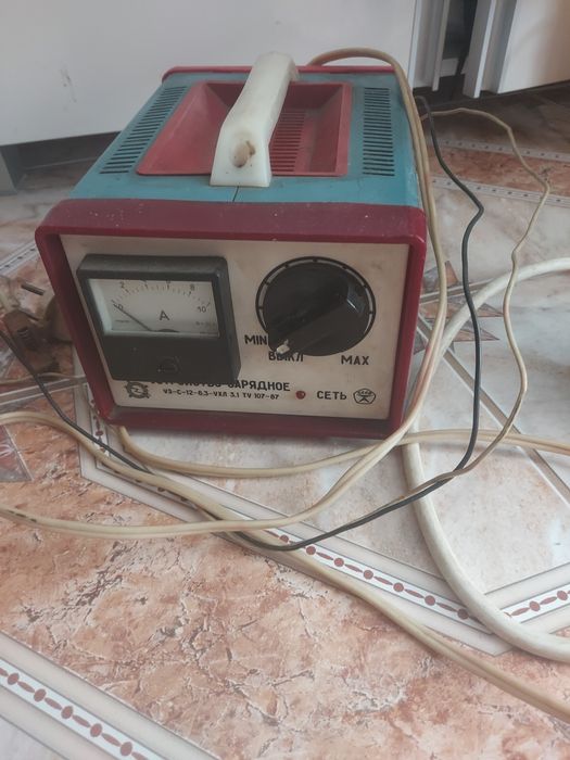 Stary Radziecki Prostownik 1991