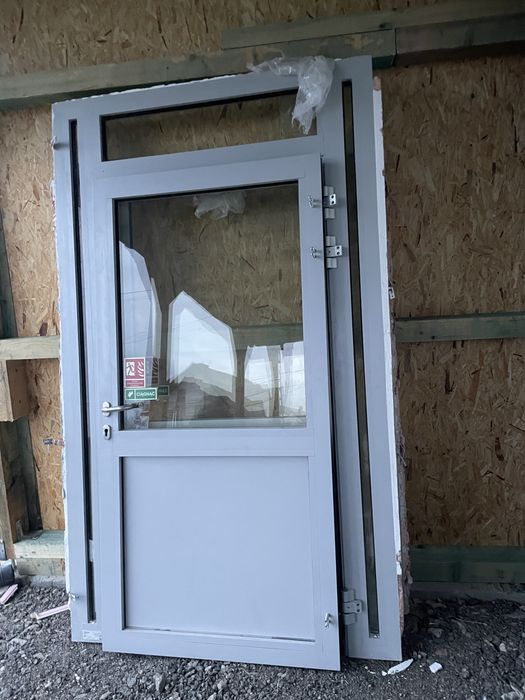 Drzwi aluminiowe przeciwpozarowe EI 30 100cm z oscieznica EI60