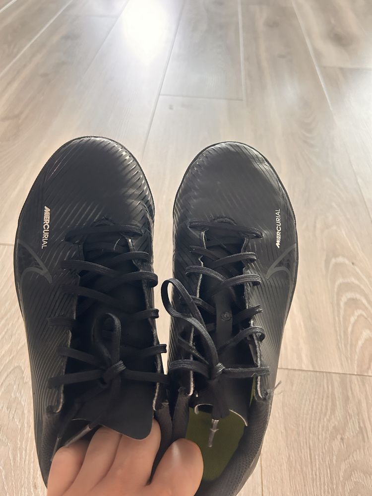 Turfy Nike rozmiar 38,5 wkladka 24 cm
