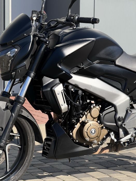 Bajaj Dominar 400 (баджадж домінар 400)