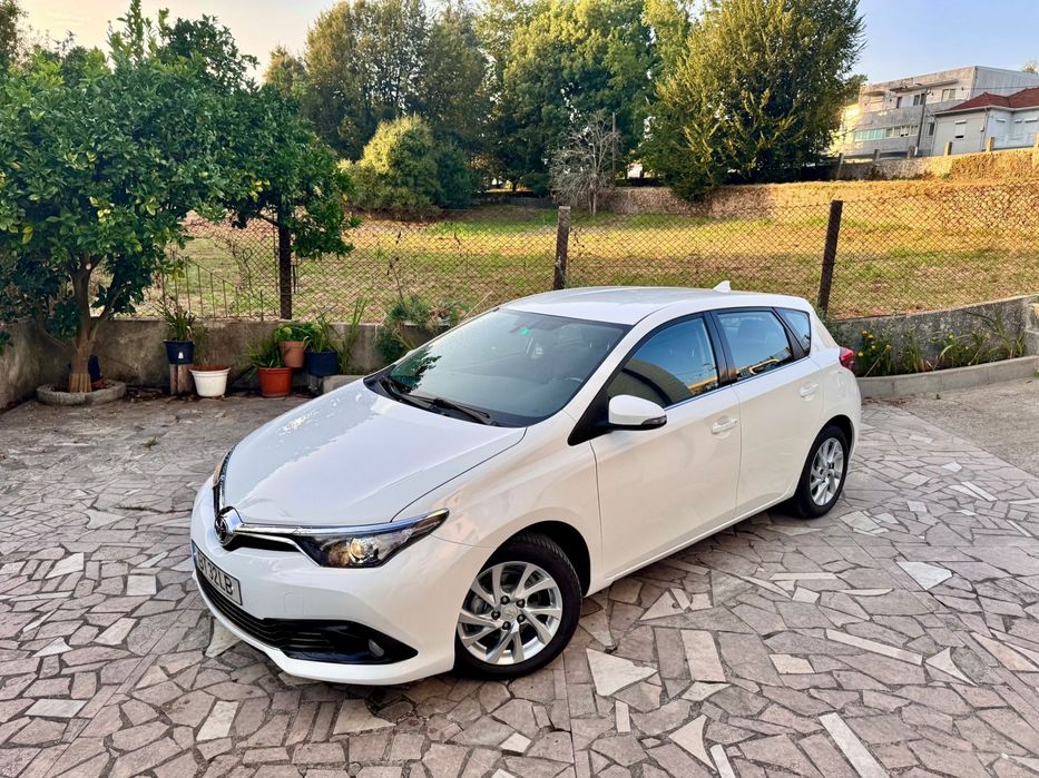 Toyota Auris 1.2T Exclusive