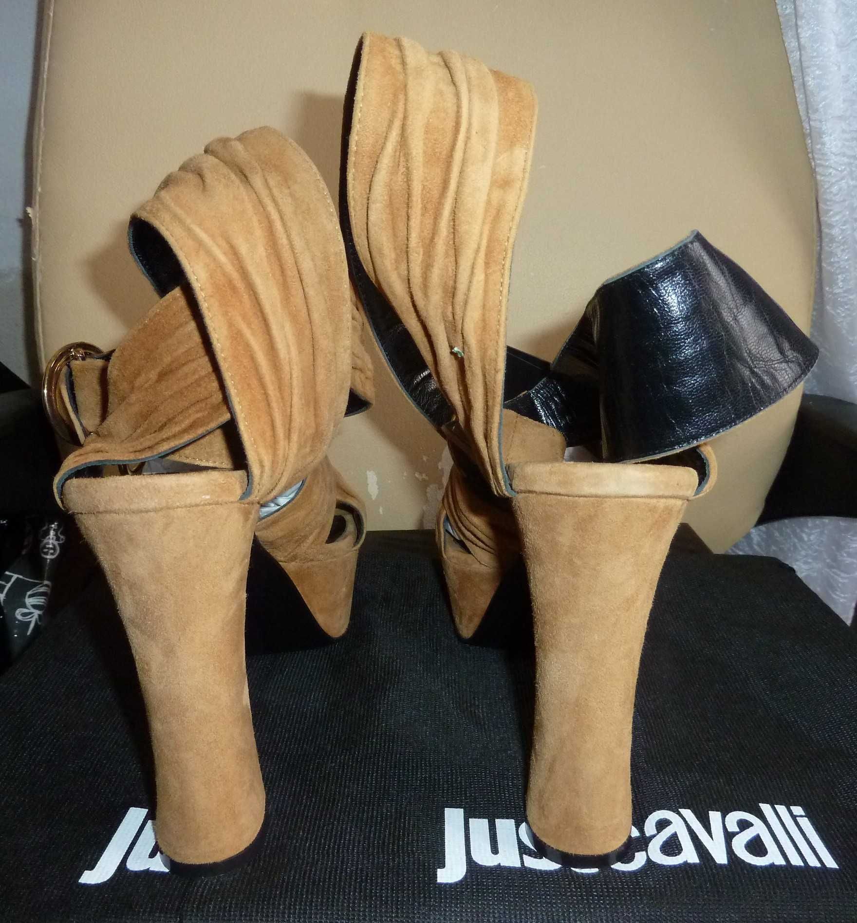 Sandálias de salto alto novas italianas Just Cavalli 40 - SALDO