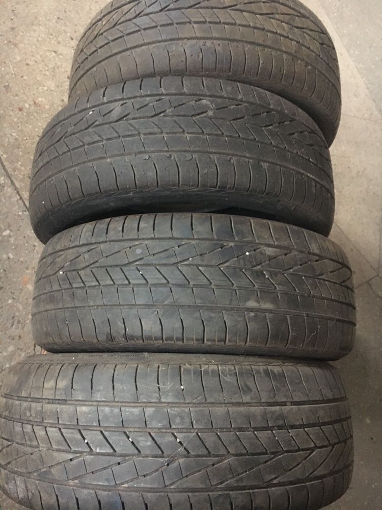 235/55r19 GoodYear Excellence