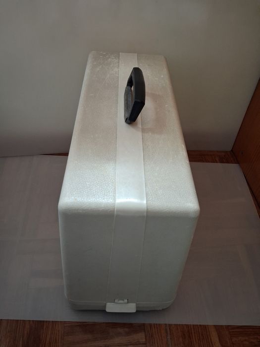 Máquina de Costura Vintage Singer
