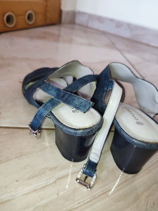 Damskie półbuty sandały jeansowe niebieskie skórzane 39