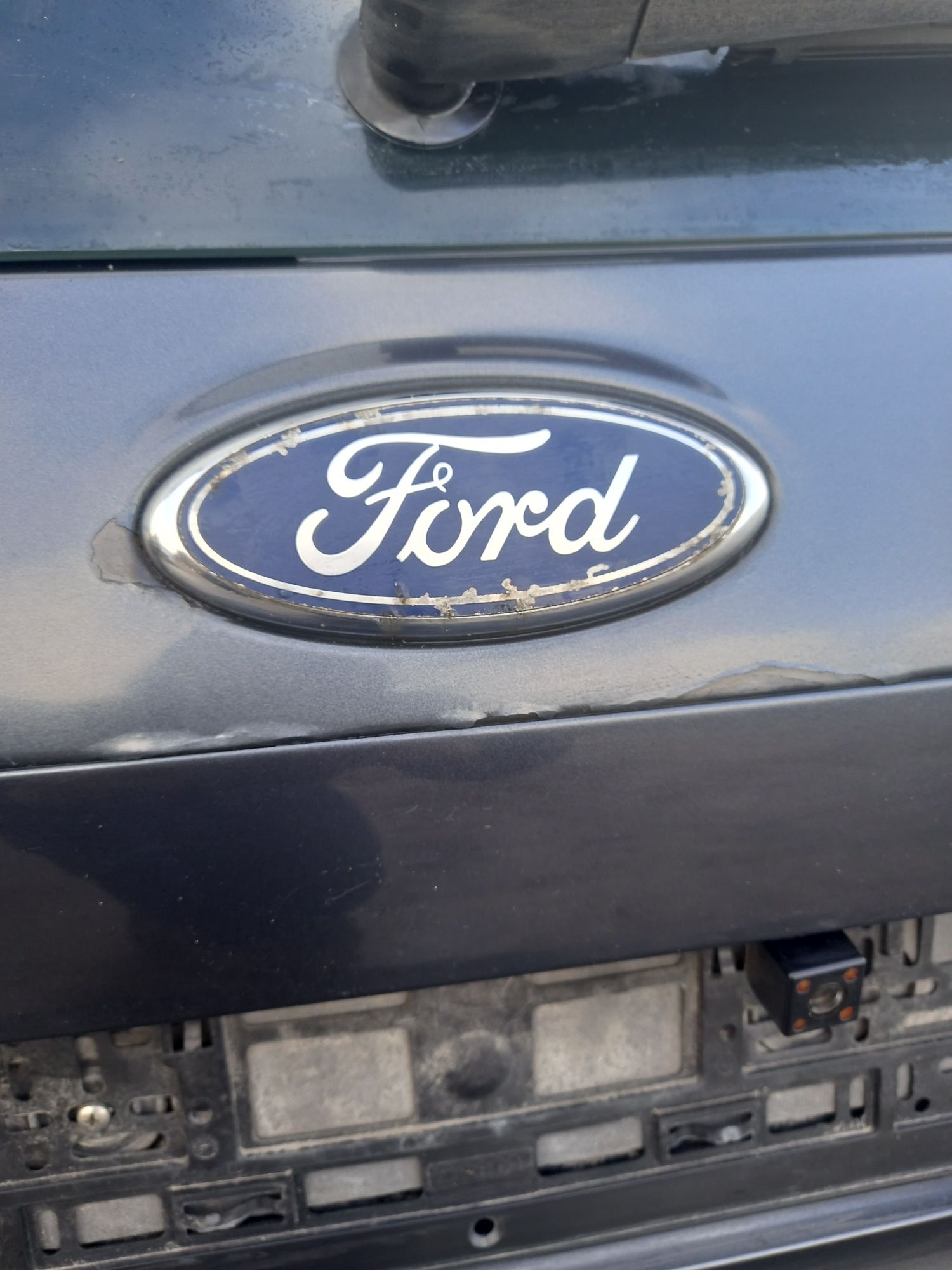 Klapa bagażnika Ford Mondeo Mk4  X6