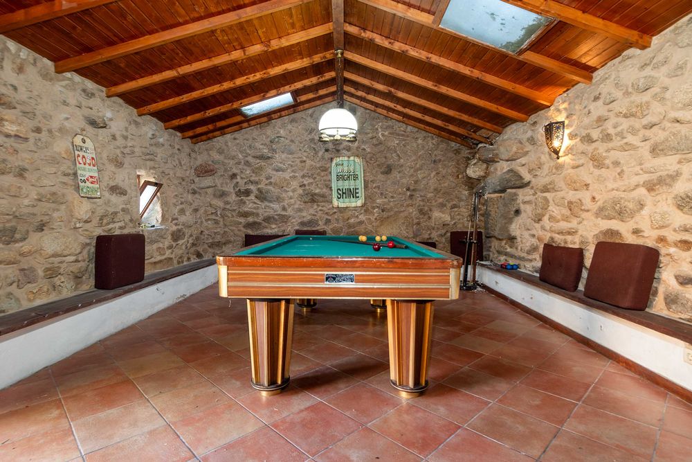 Quinta de Luxo com Piscina e 7 Suítes—Mentrestido Vila N. de Cerveira