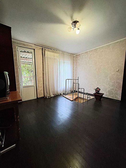 Продам квартиру з розстрочкою вПересипьському районі!