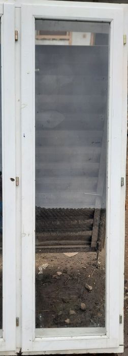 Дерев'яне вікно зі склом (1.55×1.50)