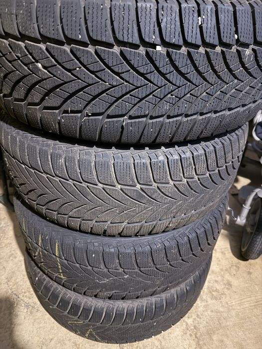 Зимові шини goodyear