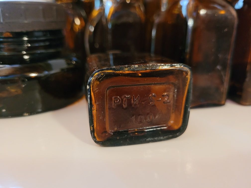 Butelki farmaceutyczne brązowe zestaw 17 sztuk stare, antyk, Polfa