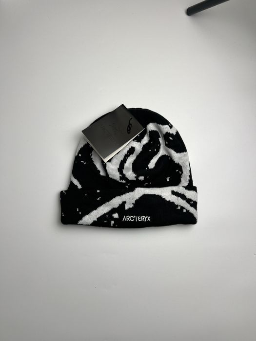 РОЗПРОДАЖ Шапка Arcteryx