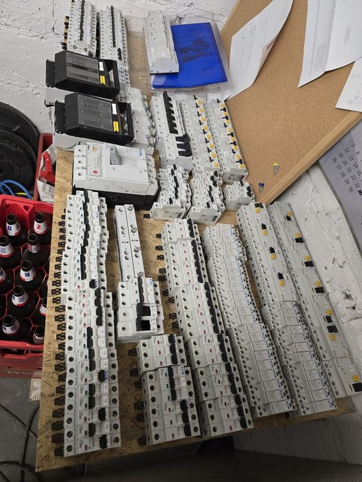 Eaton c16 b16 40A 63A 250A róznicowka Stycznik  rozłącznik