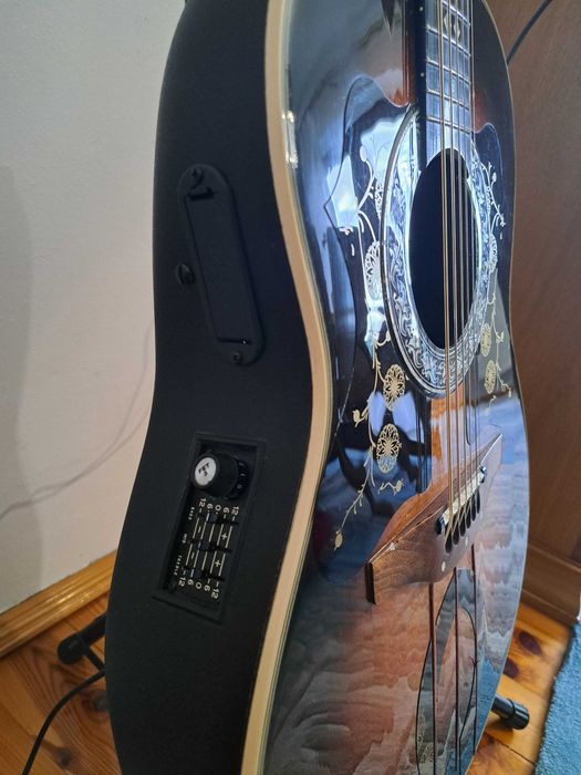 Gitara Ovation Balladeer model 1755  USA