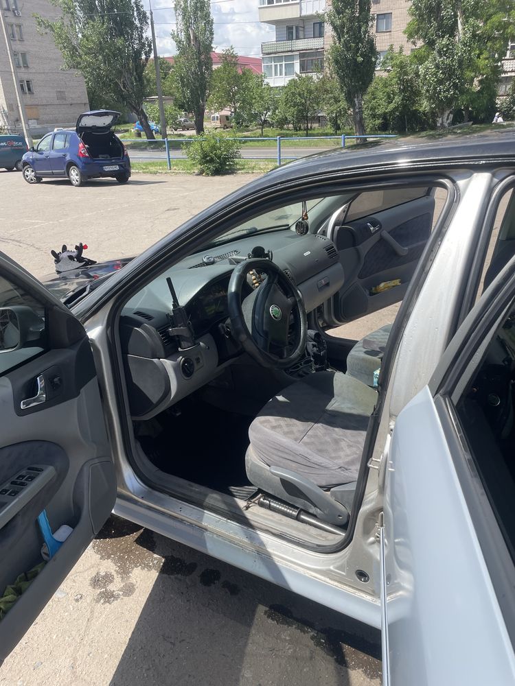 Продам шкоду у робочому стані