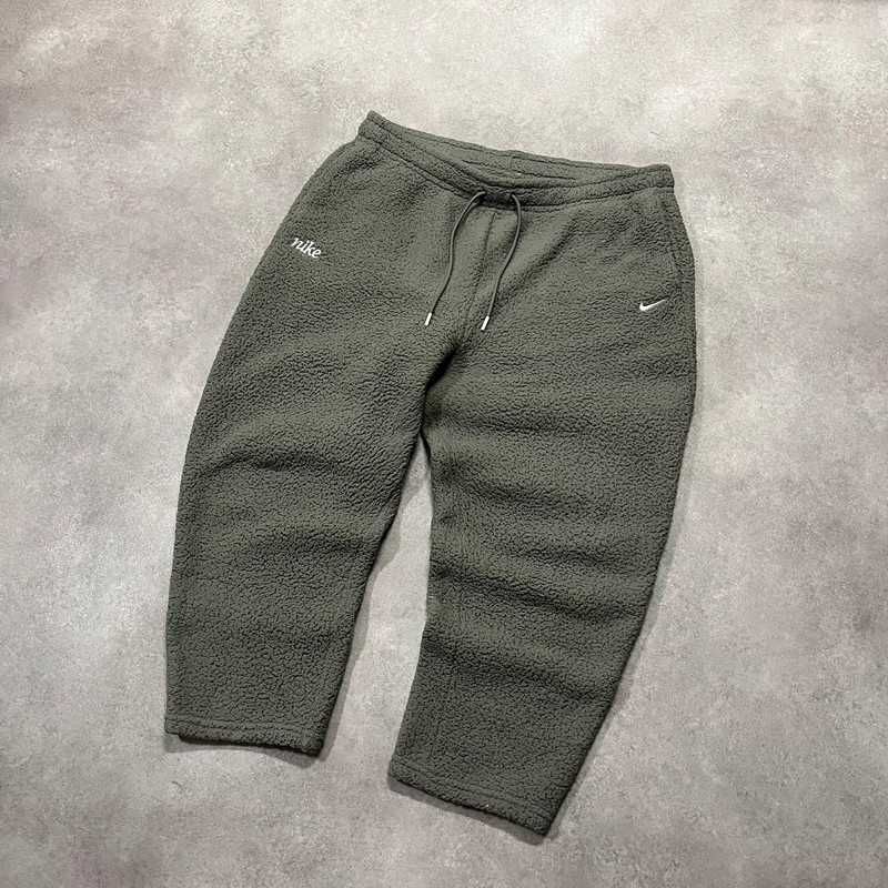 Spodnie Dresy Nike Sherpa Fleece Sweatpants Swoosh Vintage Retro Y2K