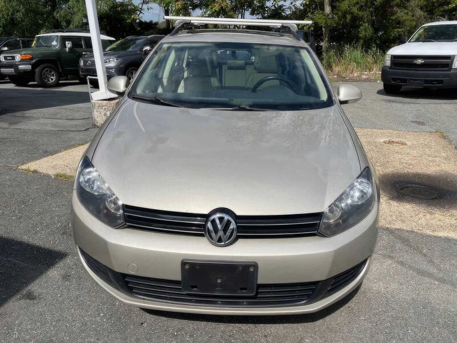 Volkswagen Jetta      2013