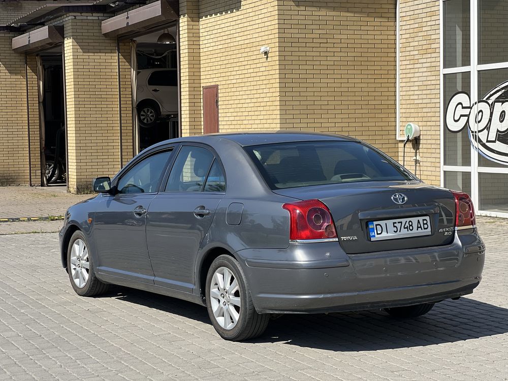 Toyota Avensis 2.0 Акпп газ/бенз