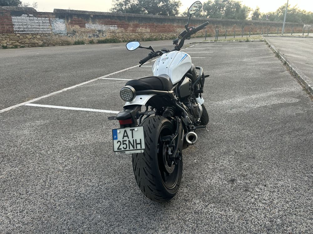 Yamaha XSR 700 de 2022.