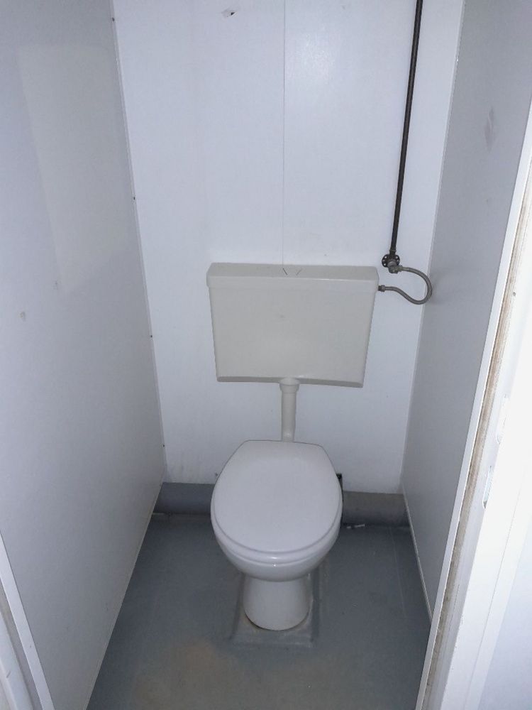 Kontener Sanitarny 6m.x2.5m WC, Damsko/Męski z podgrze. Wody i ogrzew.