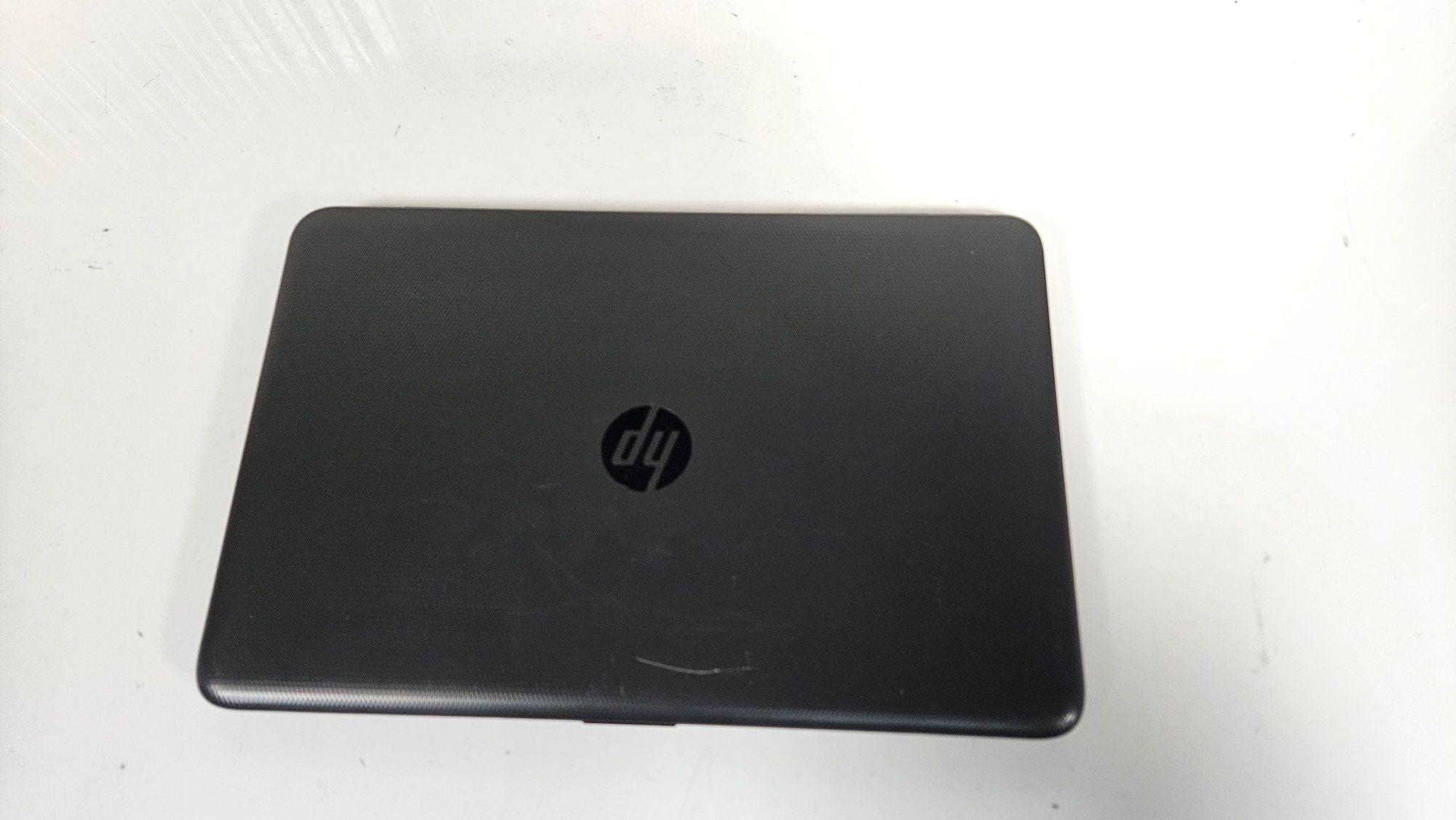 HP 250 G4 15,6/i5-6200U/16GB/R5 M330/256SSD/WIN10