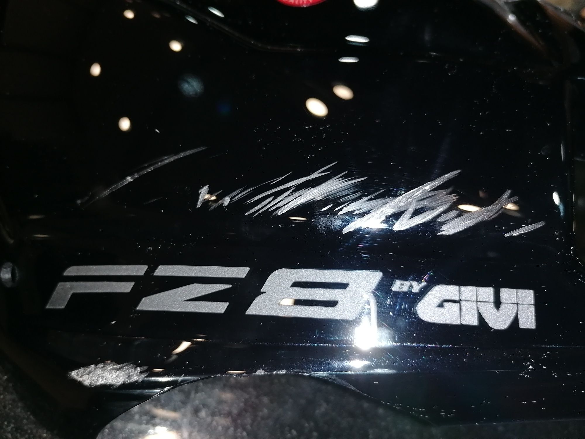 Ecran frontal givi para yamaha fz8