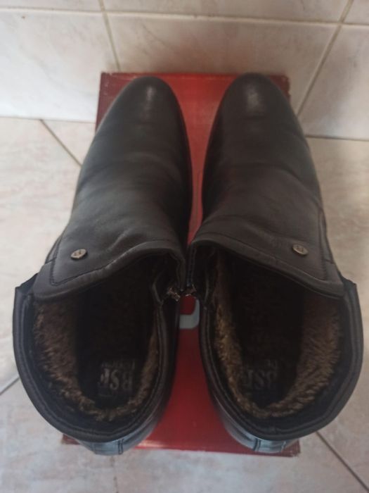 Продам мужские кожаные ботинки  BSF