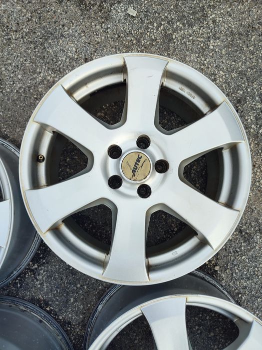 Komplet felg  5*108 17cali et45 8J osadzenie 70