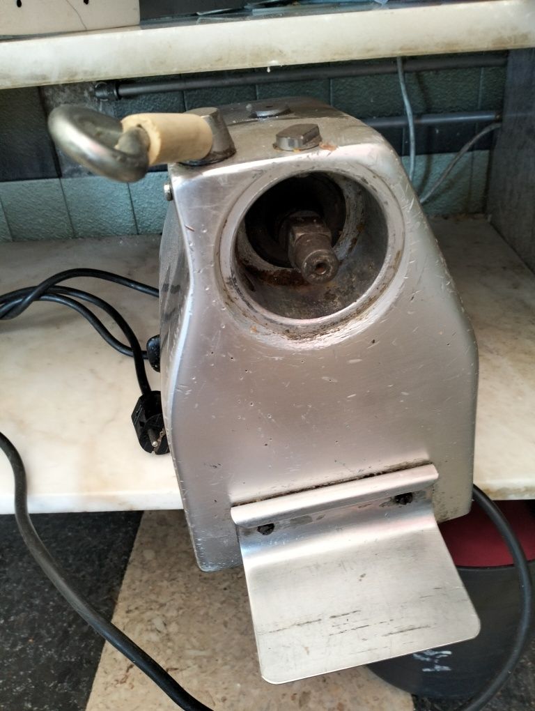 Máquina de cortar fiambre e Máquina de picar carne