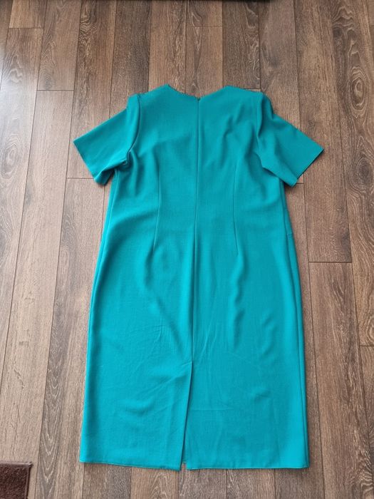 Zielona prosta sukienka