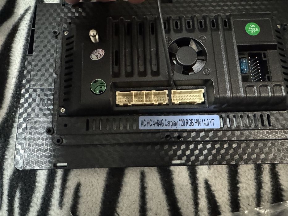 Radio android com carplay e mascara Toyota Aygo ou citroen C1