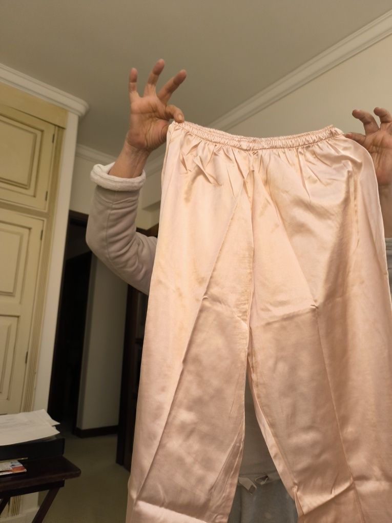 Pijama,Robe & Chinelos,completamente NOVOS..