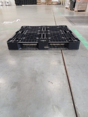 Paleta plastikowa solidna różne wymiary