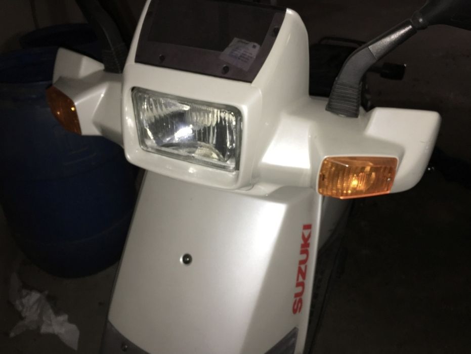 Scoter SUZUKI CP50