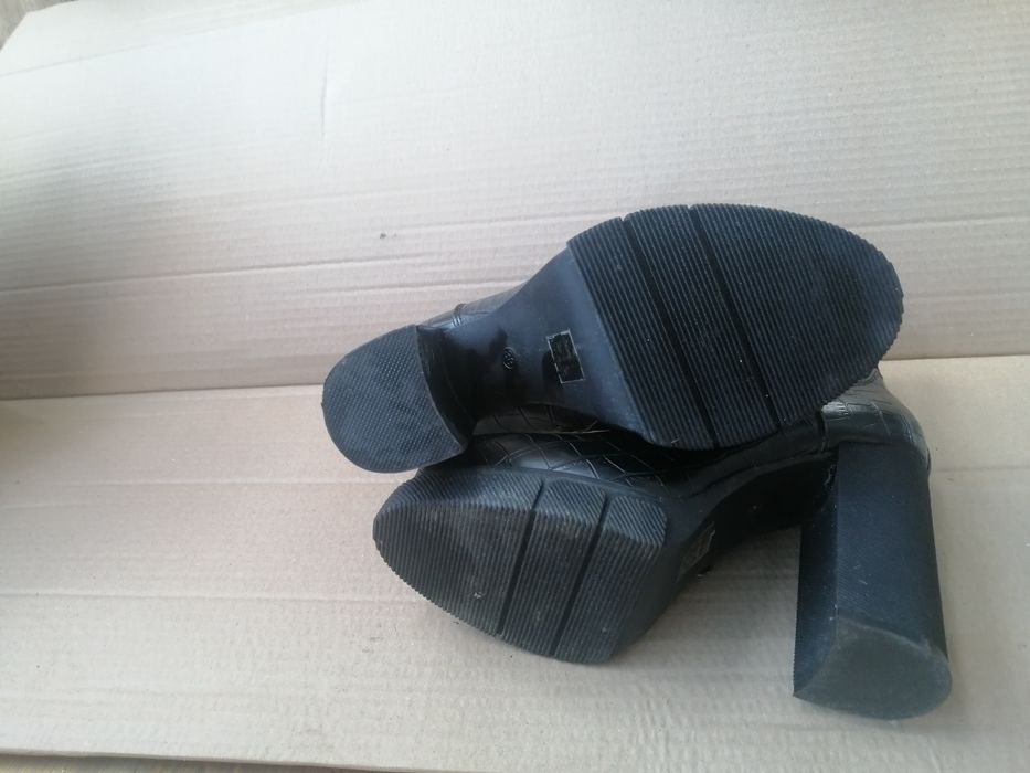 Botas novas tamanho 38