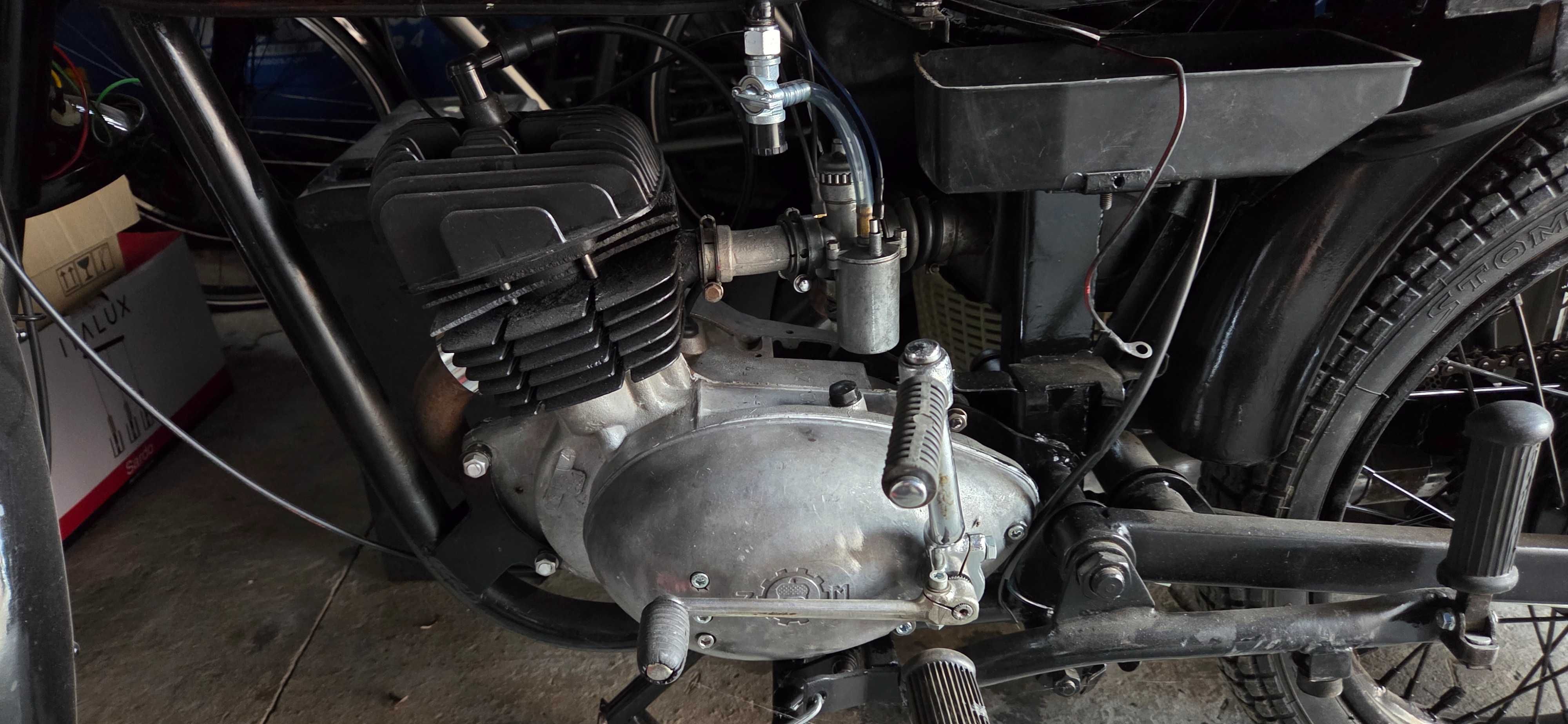 WSK 3  motor wsk 125