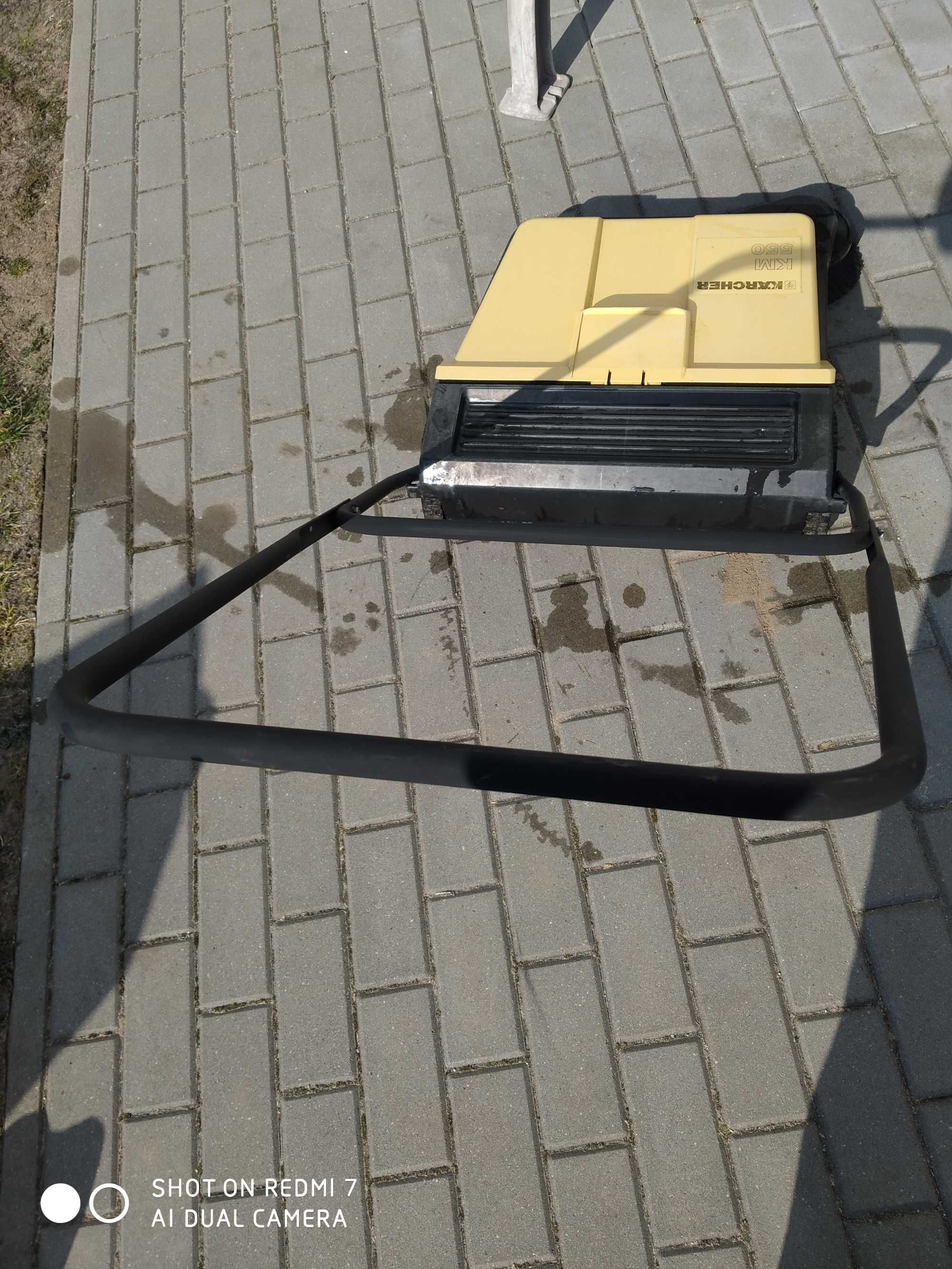 Zamiatarka KARCHER KM550