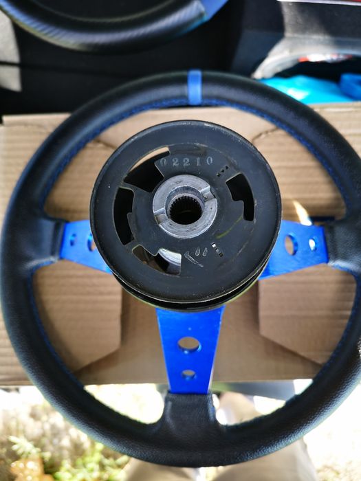 Volante desportivo OMP