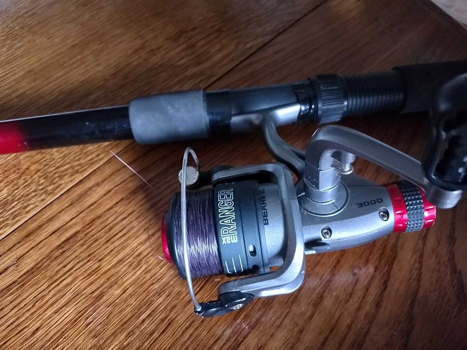 kije,wędki  z kołowrotkami