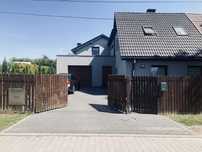 Ogrodzenie do odnowienia - solidne, ze sztachetami ok. 14m