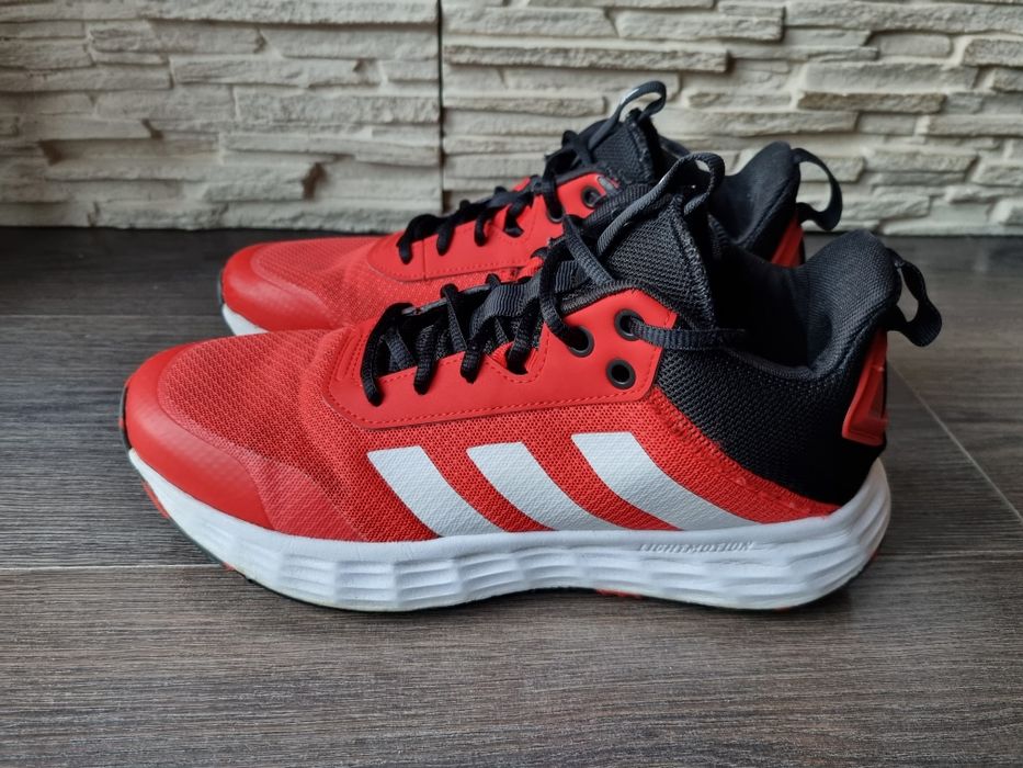 Buty Adidas Own the game rozmiar 42