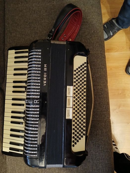 Akordeon Hohner 120b