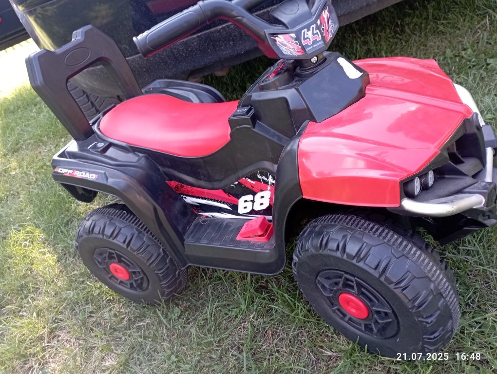 Quad akumulator jeździk
